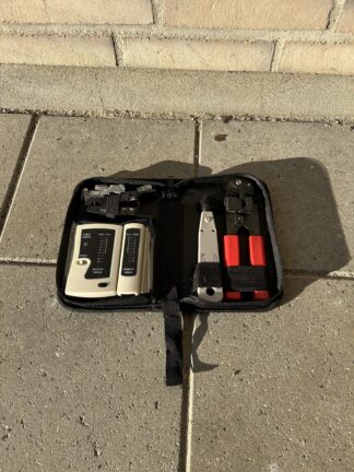 Netværksværktøj i æske