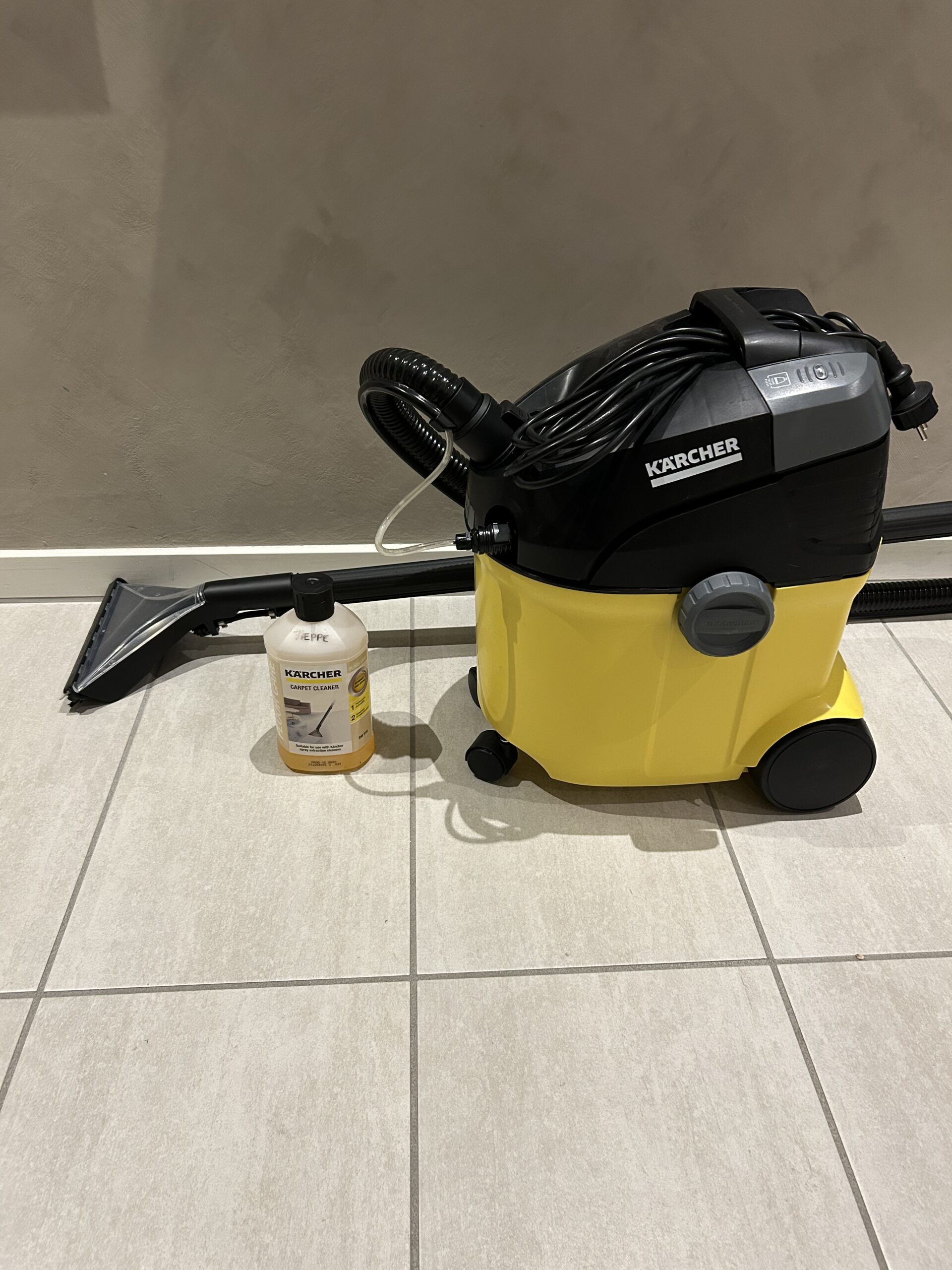 Tæpperenser med sæbe