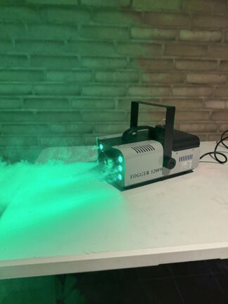 Røgmaskine med grønt LED lys