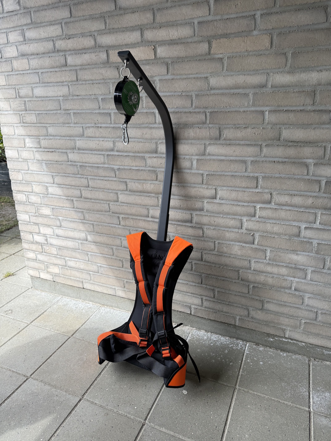 Elefantlift til hækkeklipper set fra siden